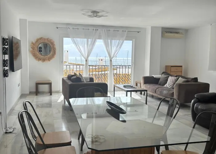 Puerto Banus Duplex Centric Waterfront 3 Bedroom Appartamento Marbella